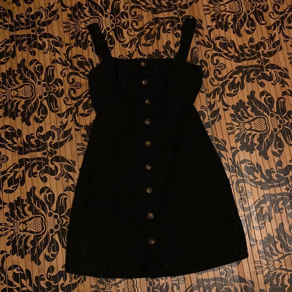 absolutely adorable Hollister buttoned dress